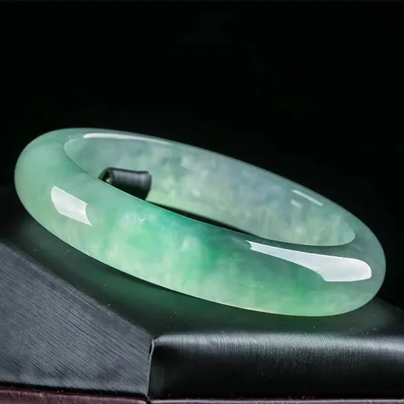 Natural Myanmar jadeite bracel - Coordinates Bracelet review and price